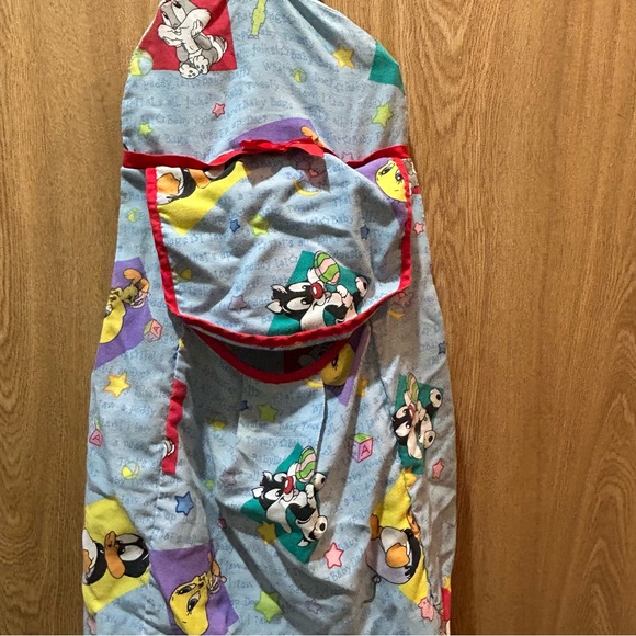 Vtg 1997 Looney Tunes  Nursery Hamper Baby Storage Tweety Bird Bugs Bunny - Picture 4 of 9